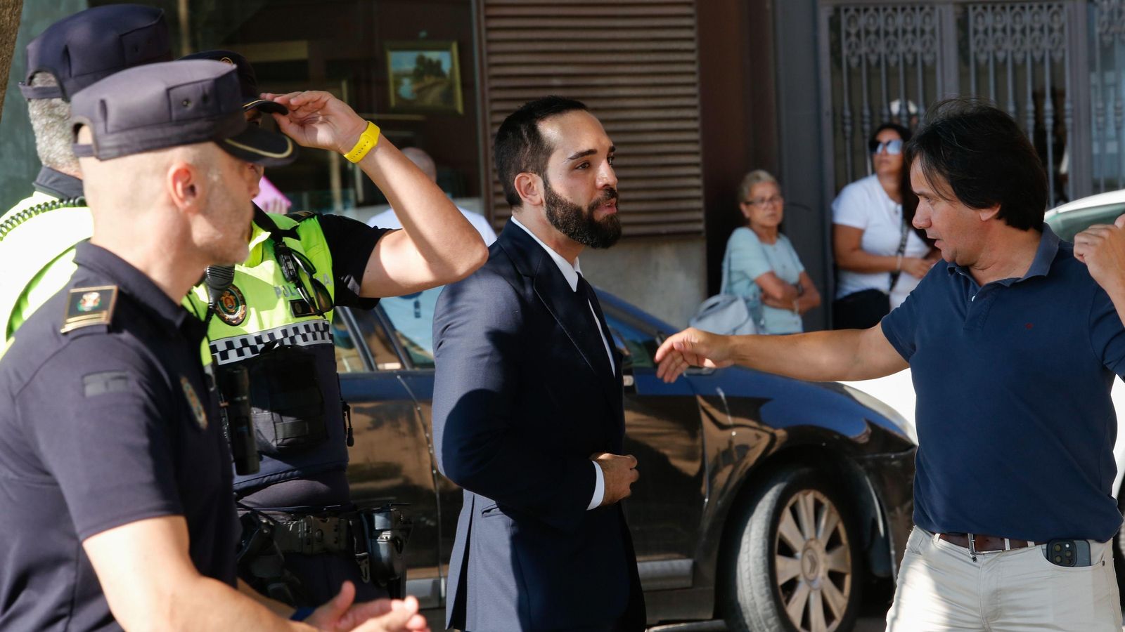 Francisco Javier G. S., inspector de Policía Nacional y víctima, a su llegada hoy a la Audiencia.