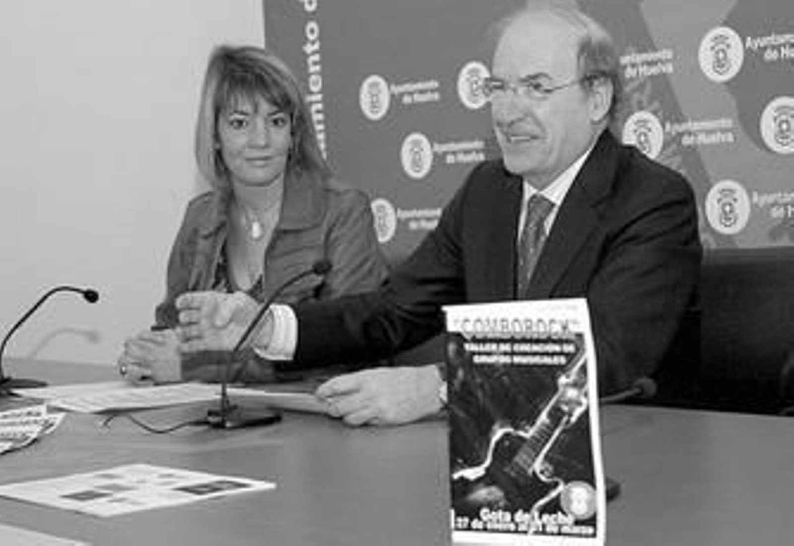 Pilar Miranda y Pedro Rodríguez informaron sobre el calendario de cursos para jóvenes.