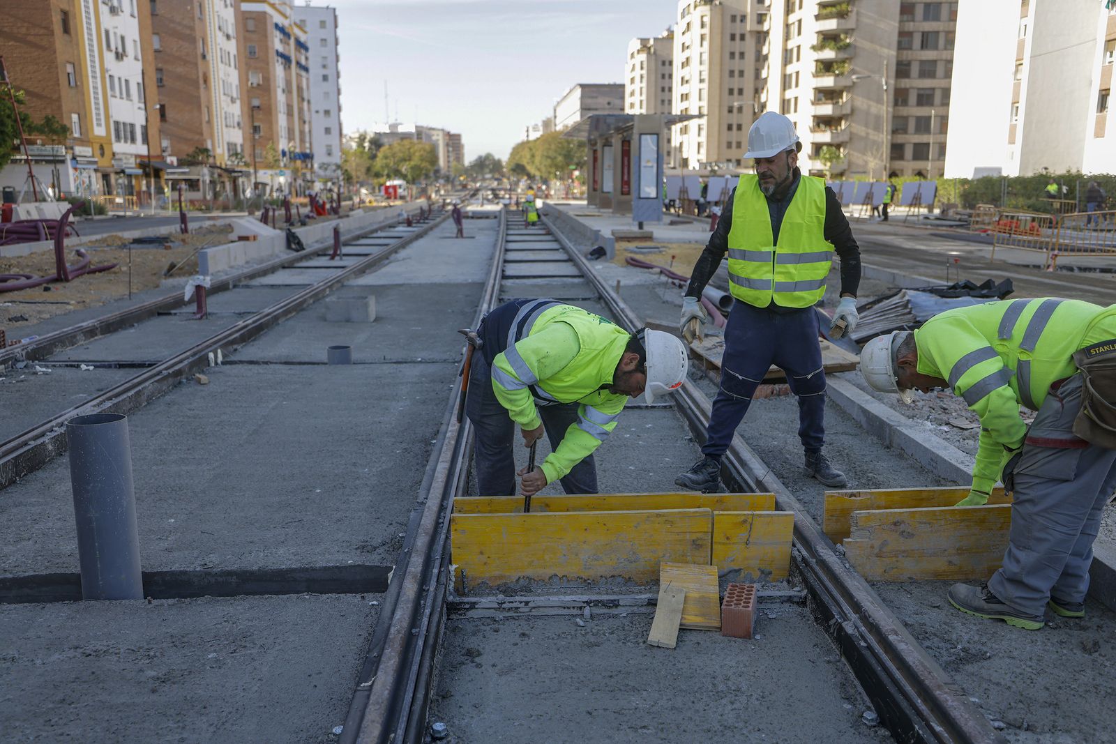 La visita a las obras de ampliación del Metrocentro, en imágenes
