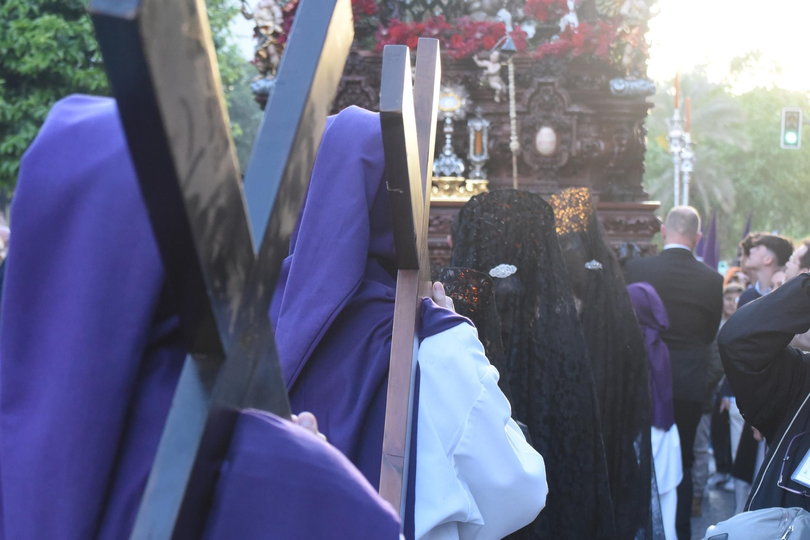 La procesión de la Santa Faz de Córdoba, en imágenes