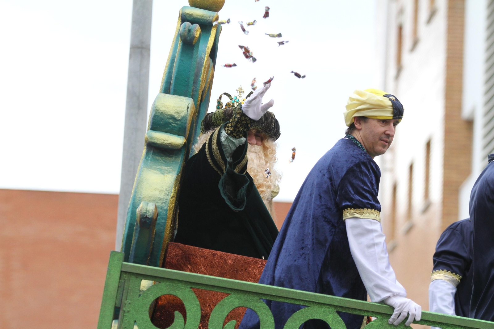 Cabalgata de los Reyes Magos 2018: Melchor, Gaspar y Baltazar adelantan su salida para llenar de ilusión las calles de Huelva