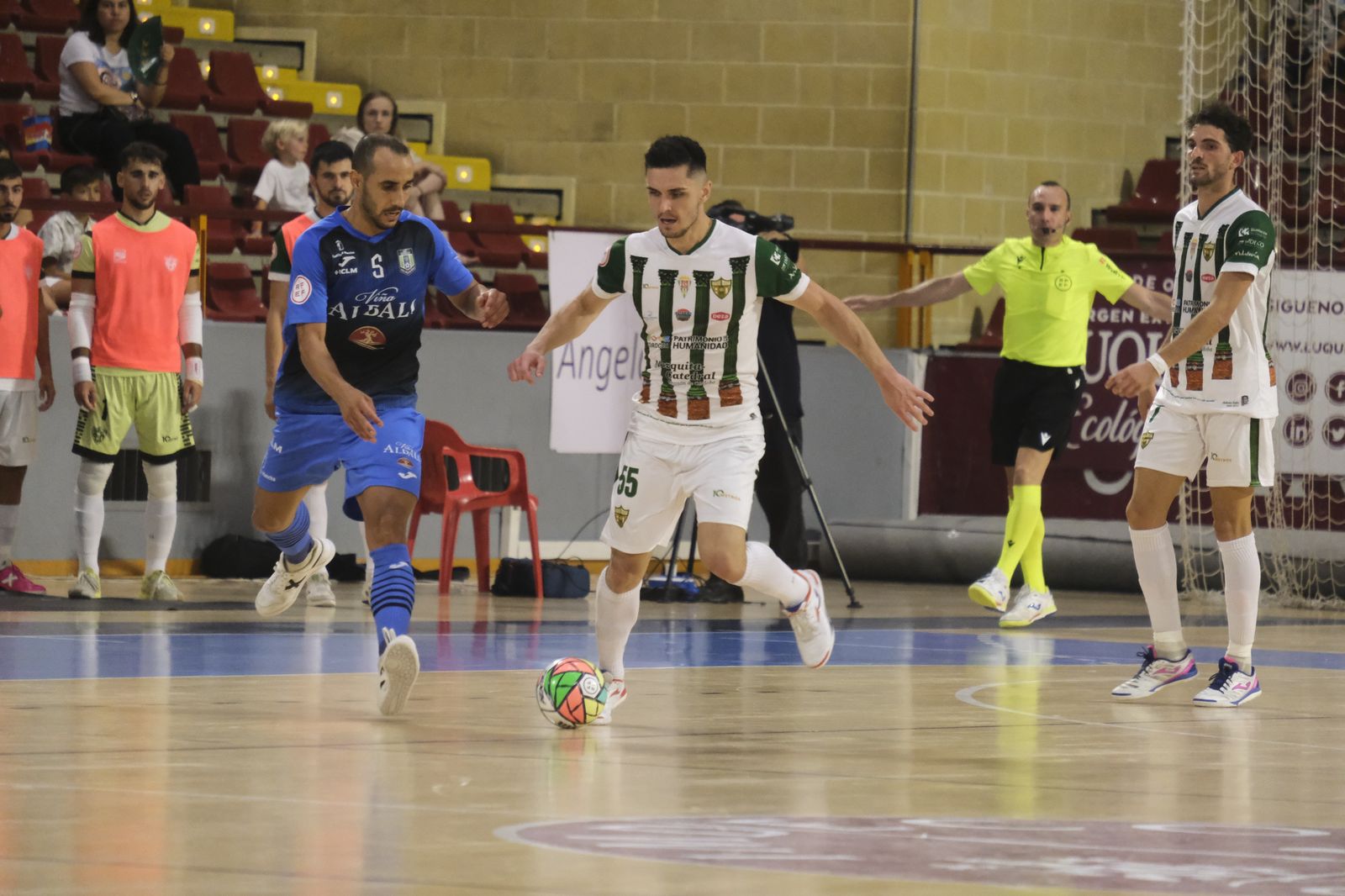 La victoria del Córdoba Futsal ante el Viña Albali Valdepeñas, en imágenes