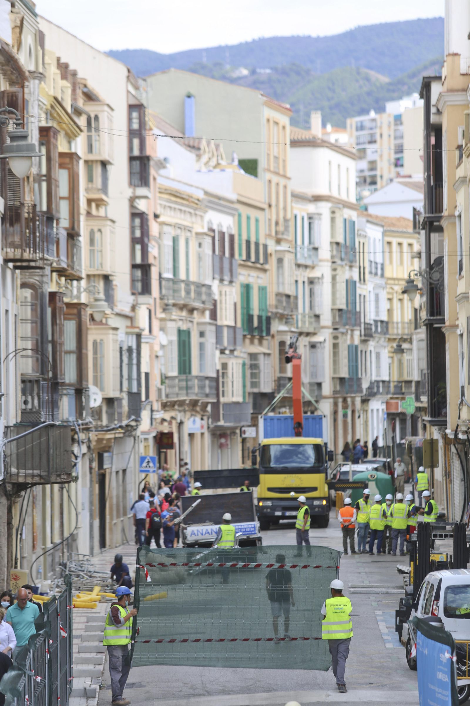 La calle Carretería de Málaga ya está en obras, en fotos