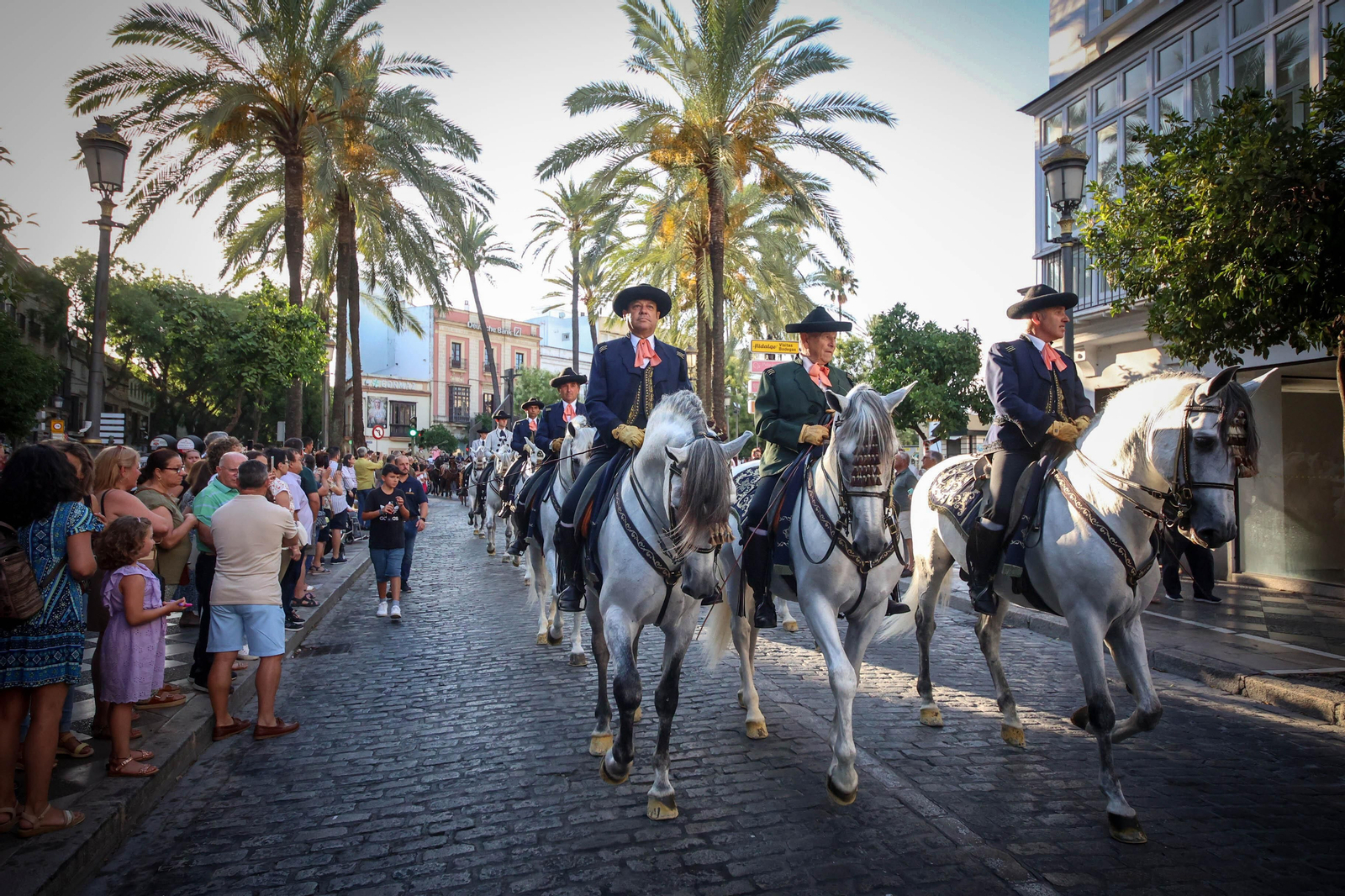 Búscate en la Parada Hípica por el 50 aniversario de Real Escuela en Jerez