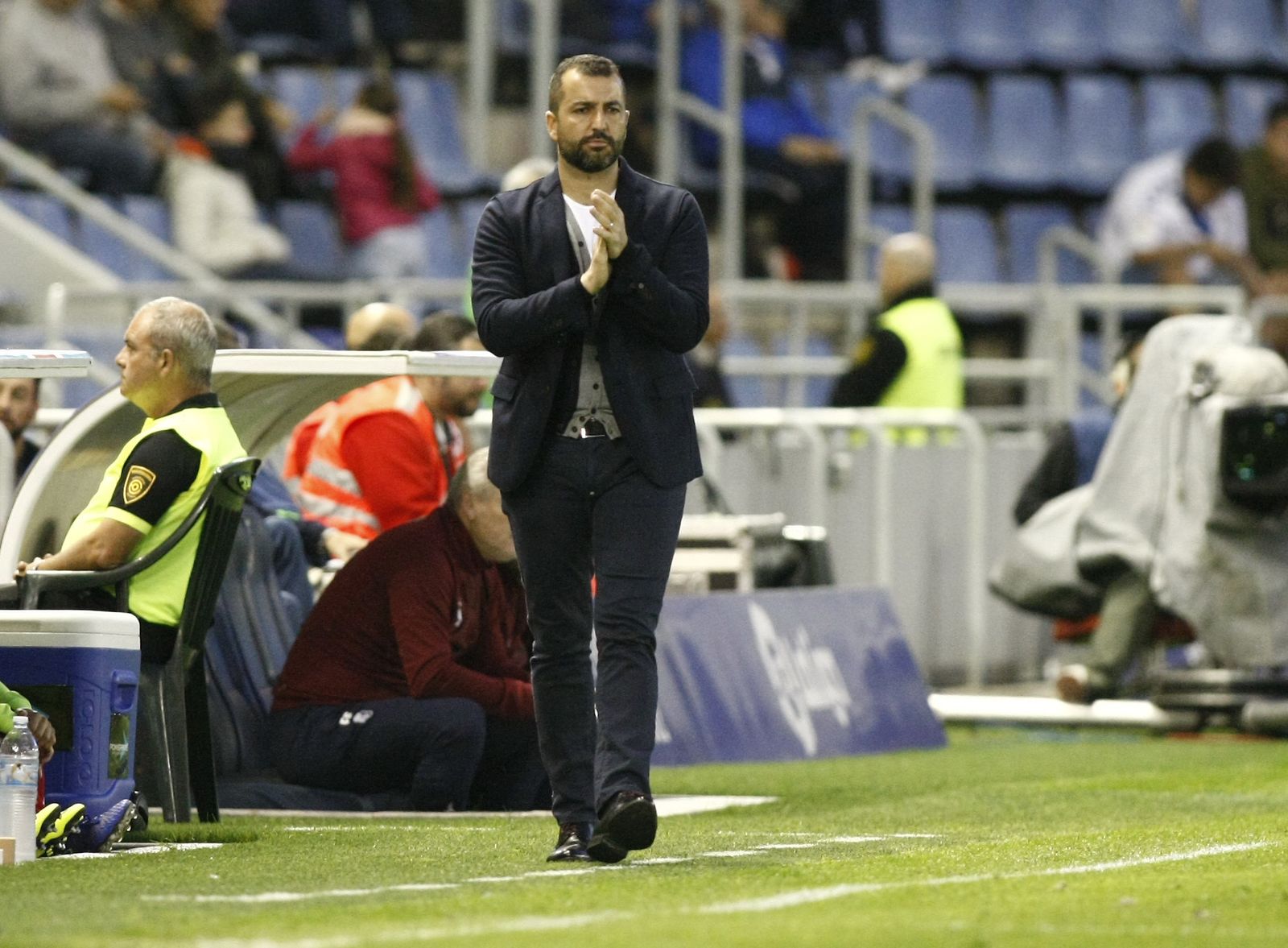 Diego Martínez aplaude a los suyos en Tenerife