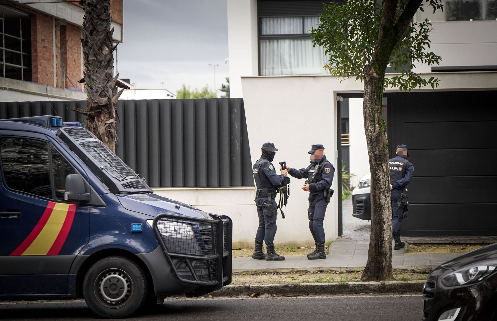 Imágenes de la operación policial en la avenida Cruz Roja de Jerez