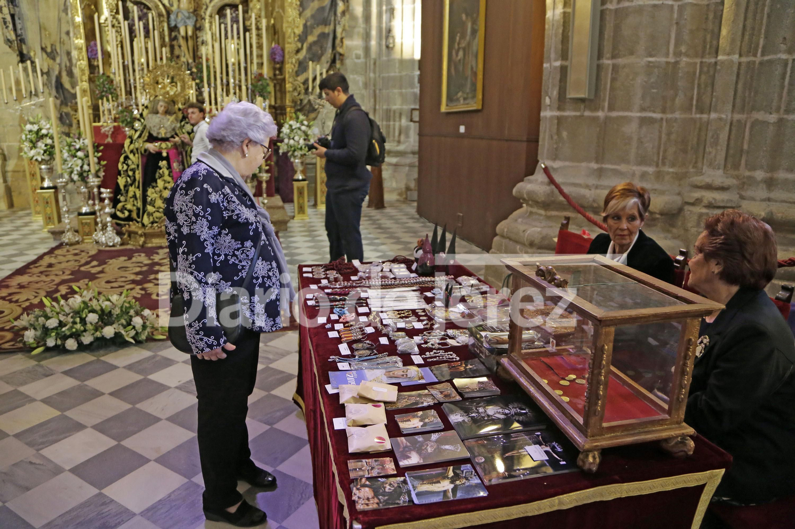 Algunos besamanos y besapies éste domingo en Jerez