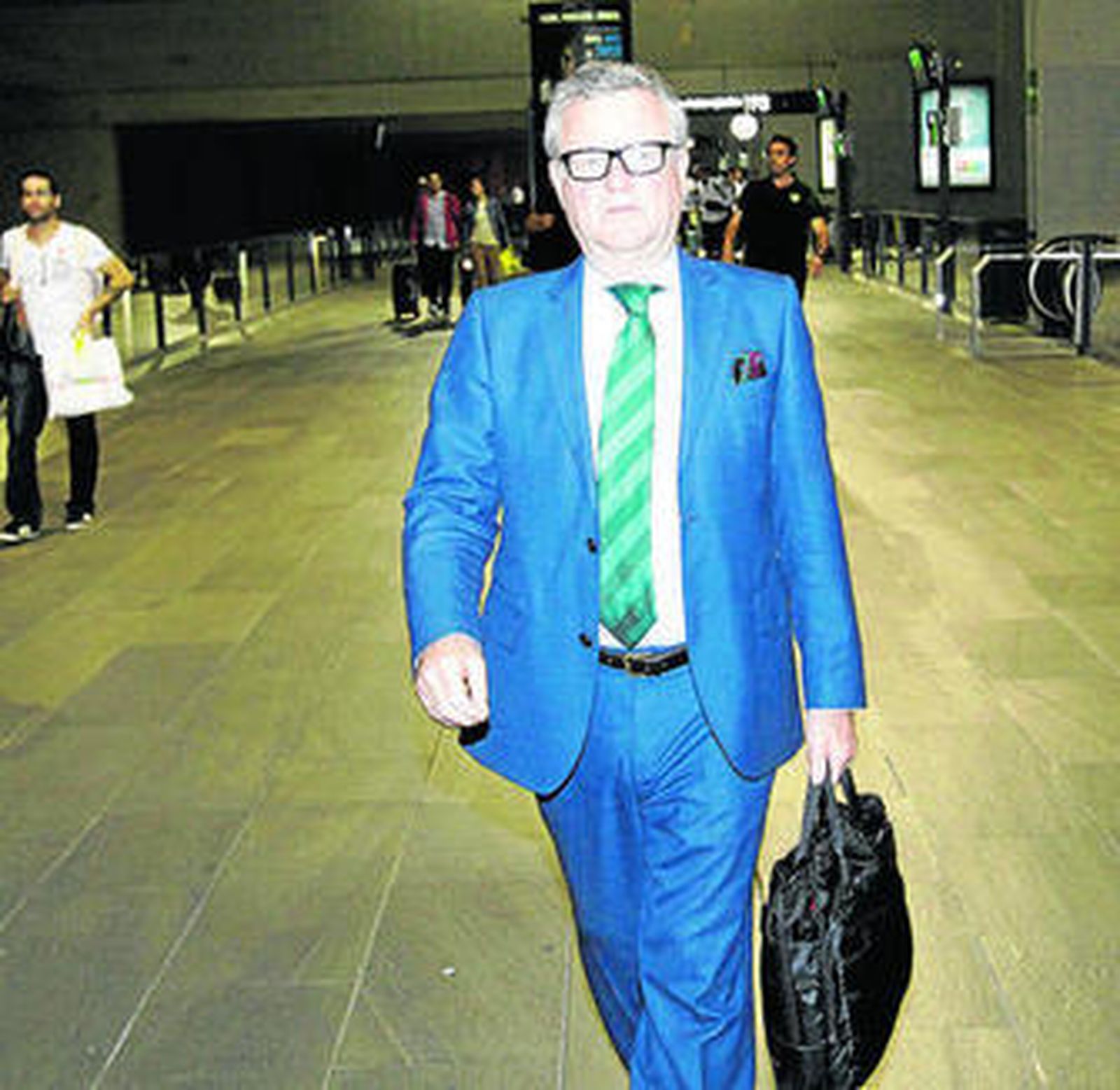 Elocuente pintada ayer en la ciudad deportiva de Los Bermejales.