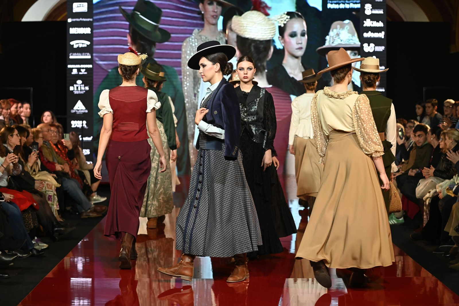 Huelva Flamenca 2025: Desfile de Carmen Gaona