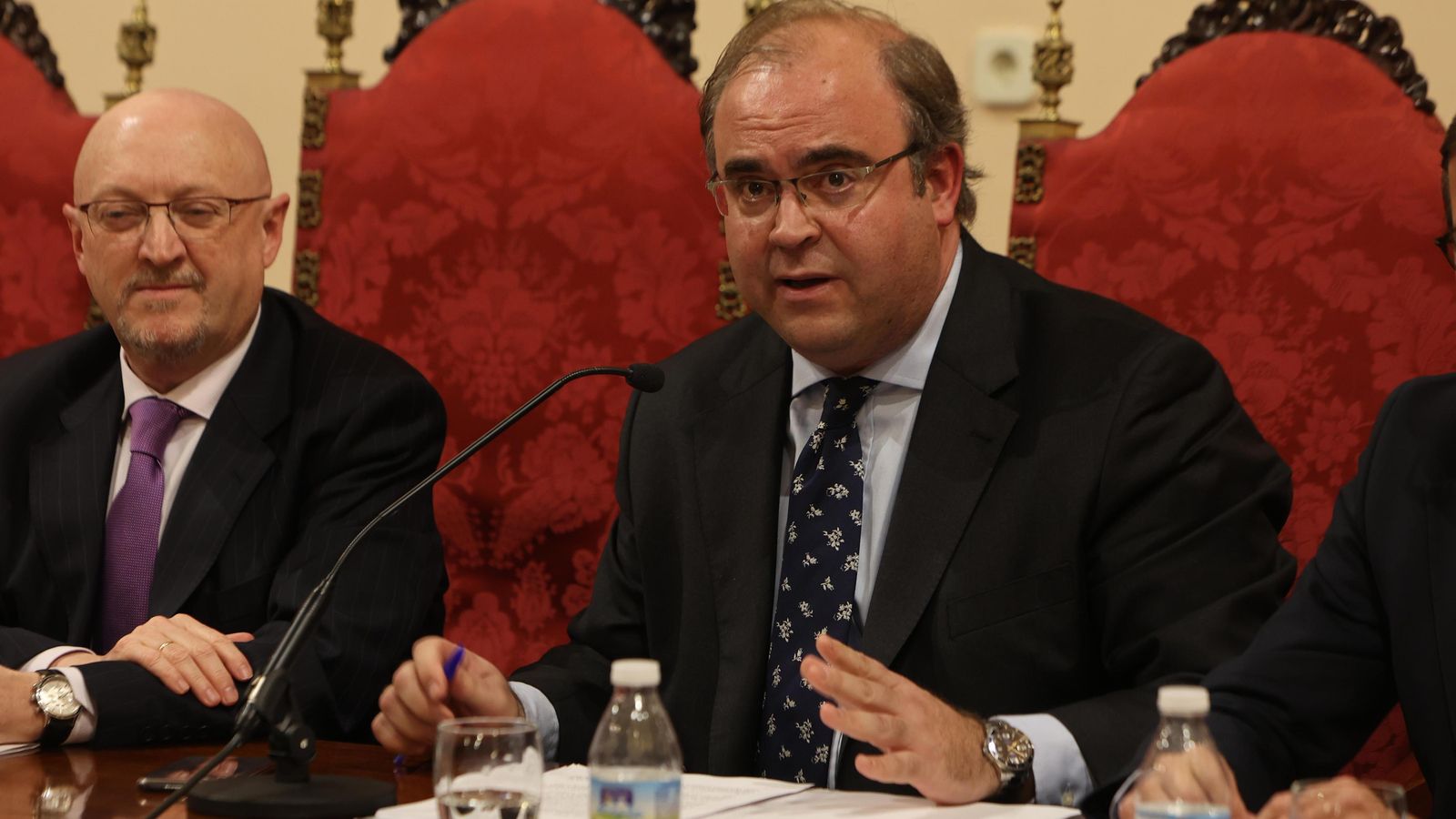 Carlos Navarro Antolín en un momento de su disertación.