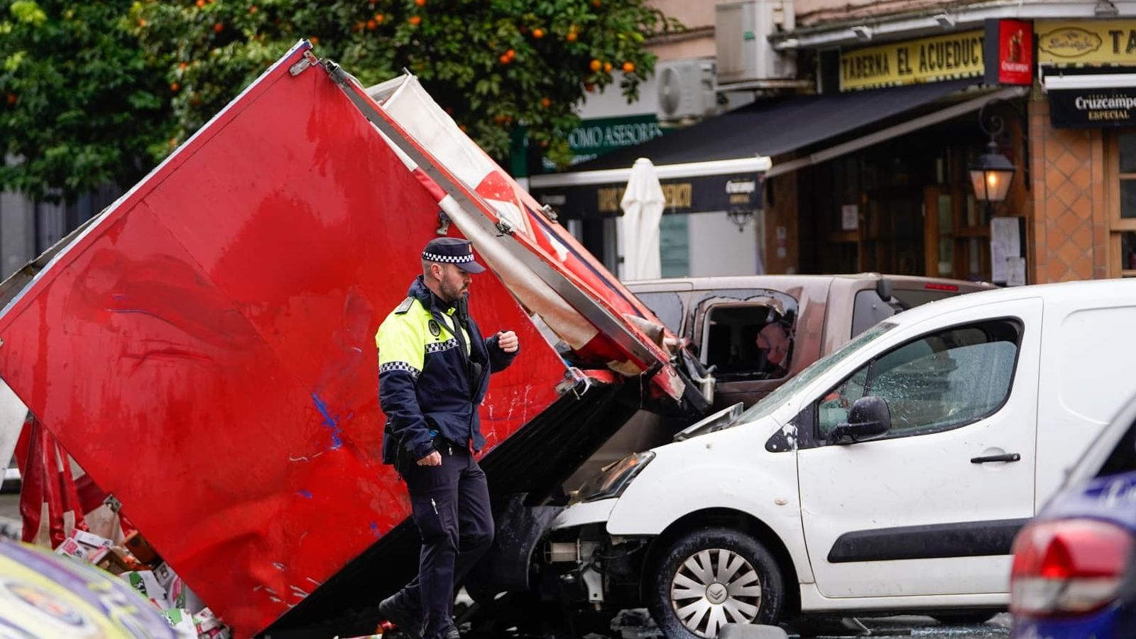 Grave accidente en José María Moreno Galván deja más de 20 heridos