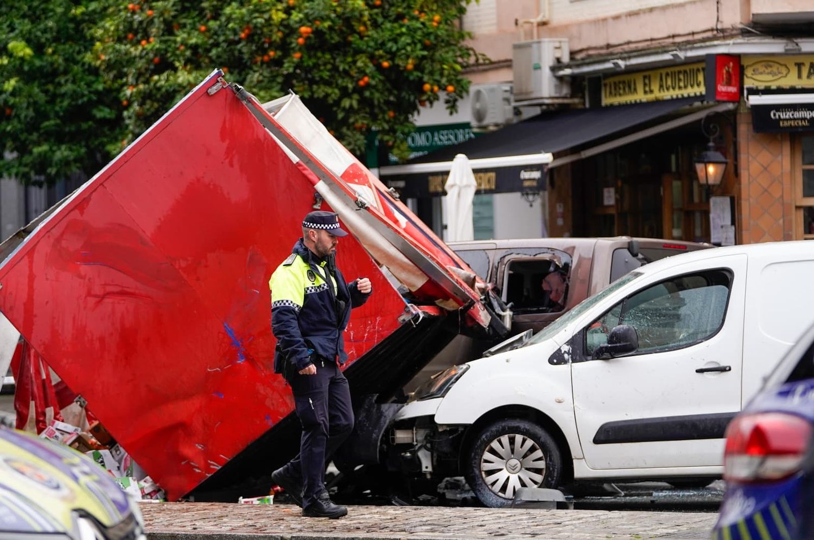 Grave accidente en José María Moreno Galván deja más de 20 heridos