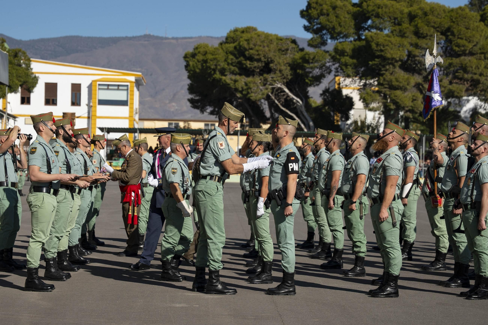 Así conmemora el día de la Inmaculada Concepción la Brigada de la Legión en Almería y despide al contingente que parte a Eslovaquia