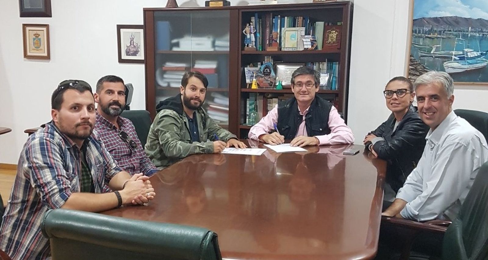 El alcalde y los responsables del festival rubricaron la nueva edición.