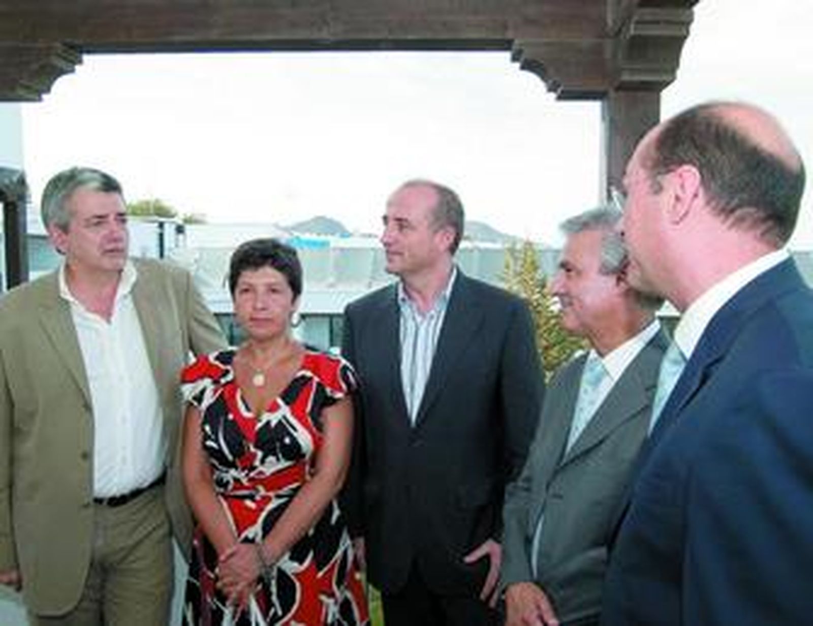 El Presidente de Paradores, la alcaldesa, Miguel Sebastián, el director del Parador y el subdelegado.