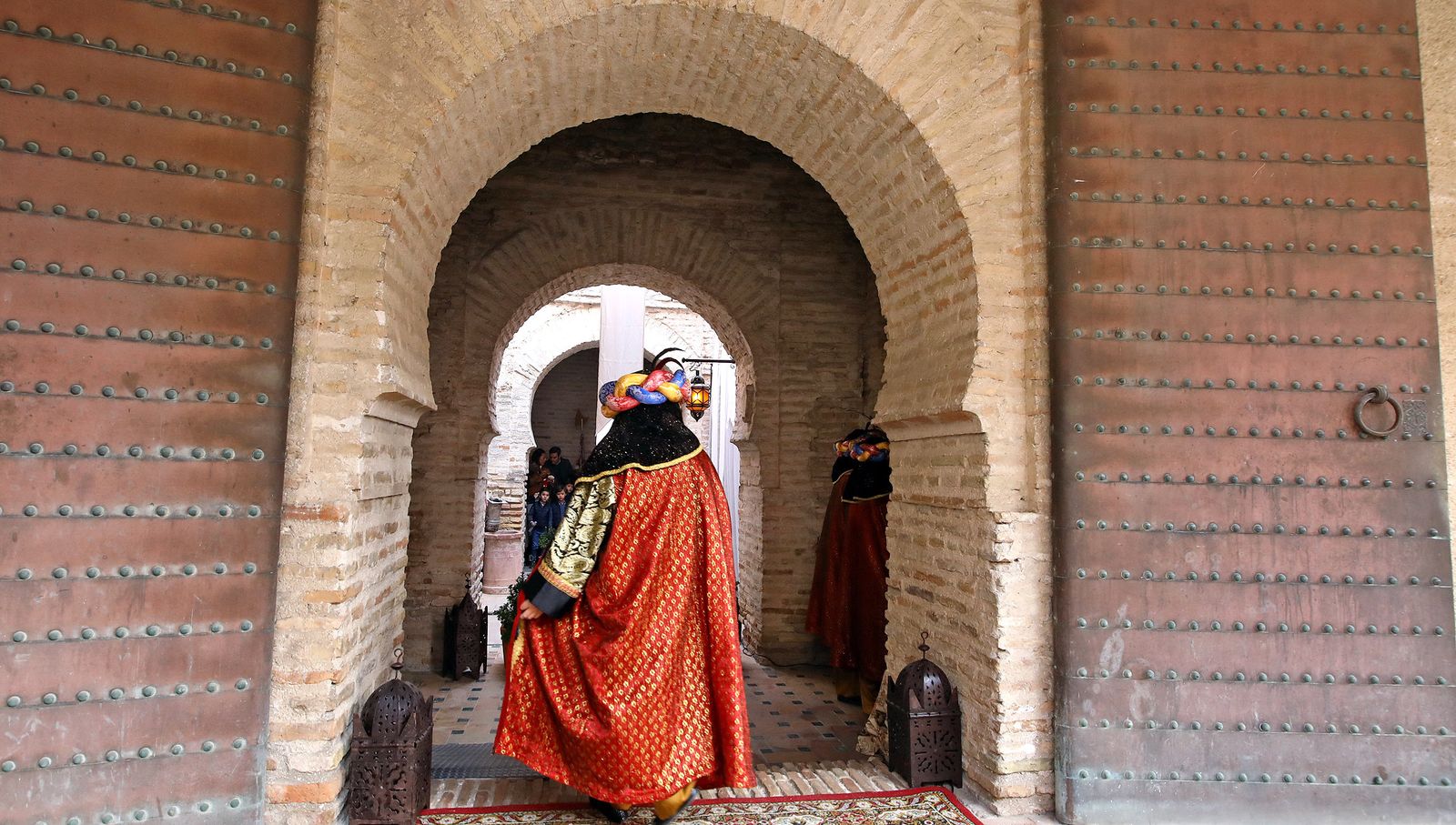 El Gran Visir recibe a los niños de Jerez en el Alcázar