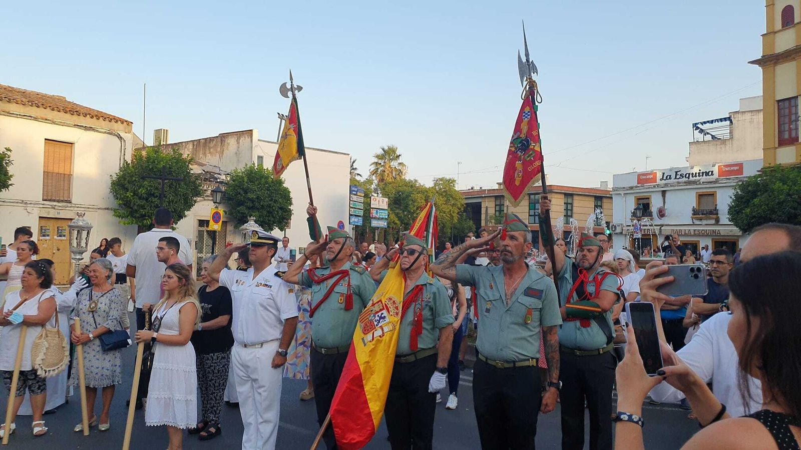 Reservistas de la Legión en la procesión del Carmen en Camas