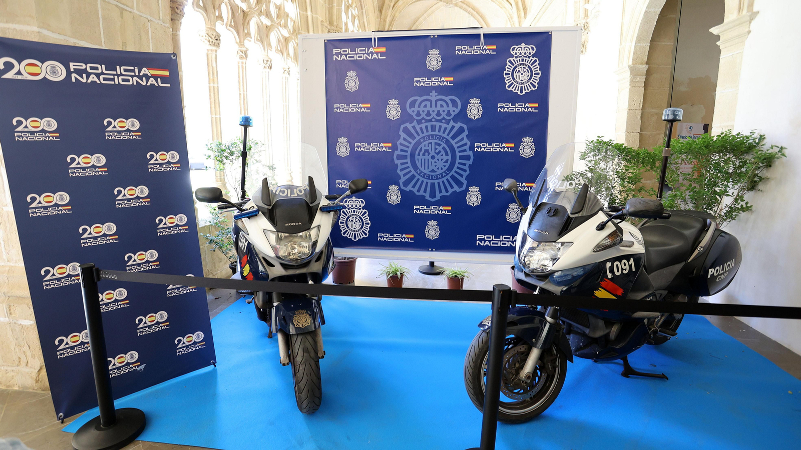 Exposición de motos clásicas y últimas novedades en Jerez por el Gran Premio