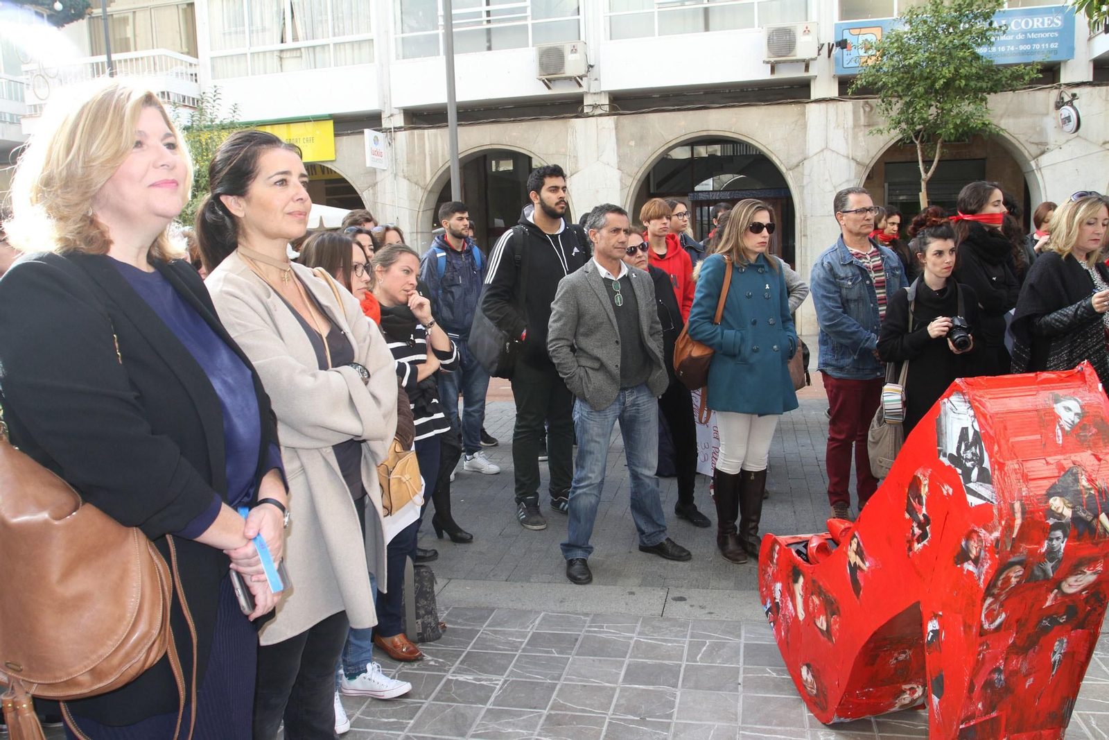 Lectura de manifiesto de violencia contra la mujer