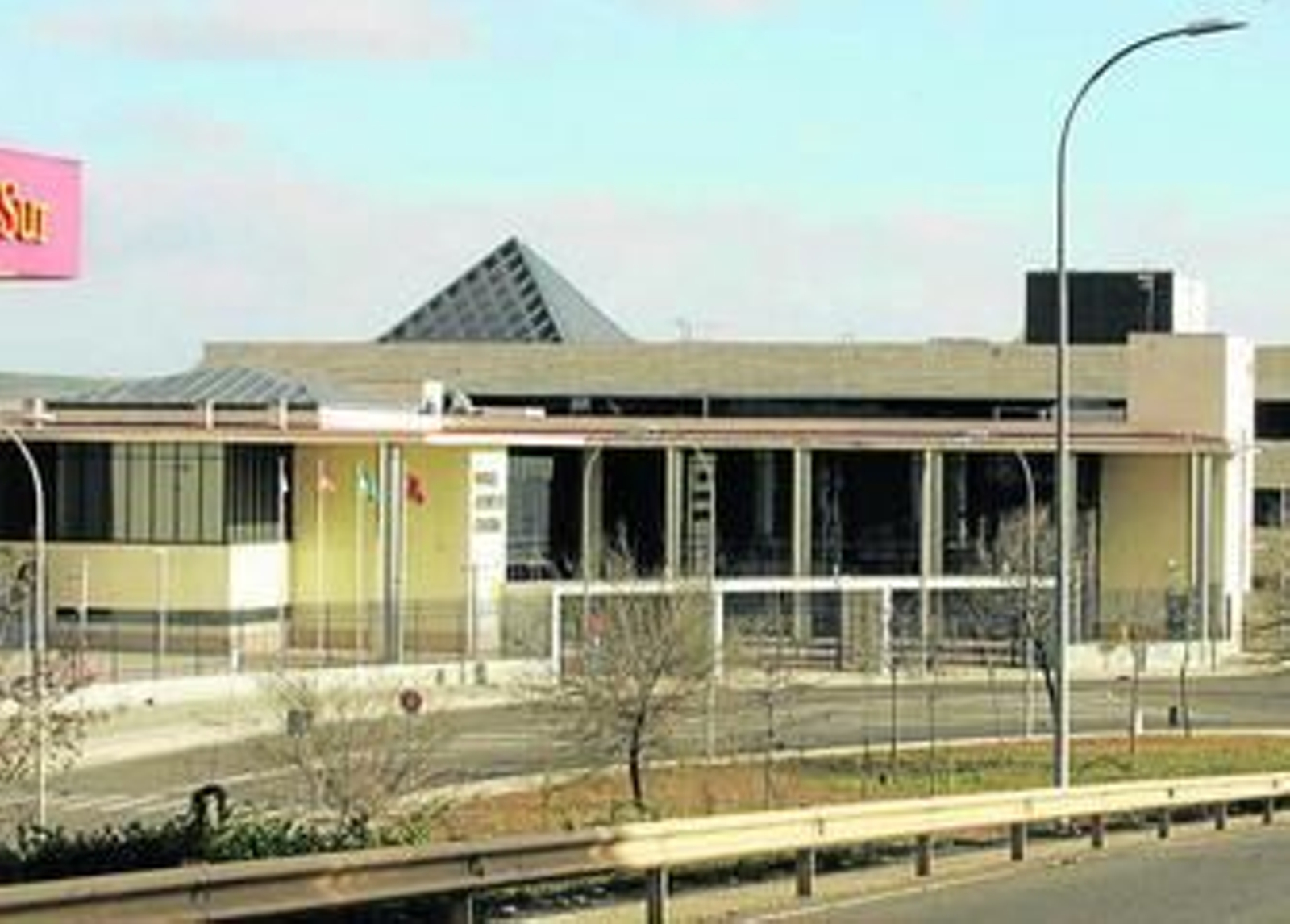 Exterior del Parque Joyero.