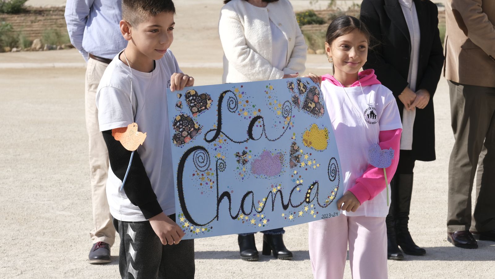 Imágenes de 'Versos por la Paz', en el Parque de La Hoya de Almería