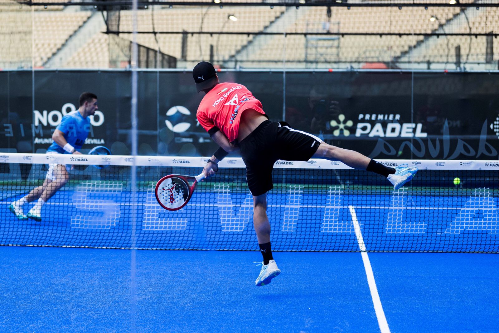 Las mejores fotos de la tercera jornada de pádel en el Estadio de la Cartuja