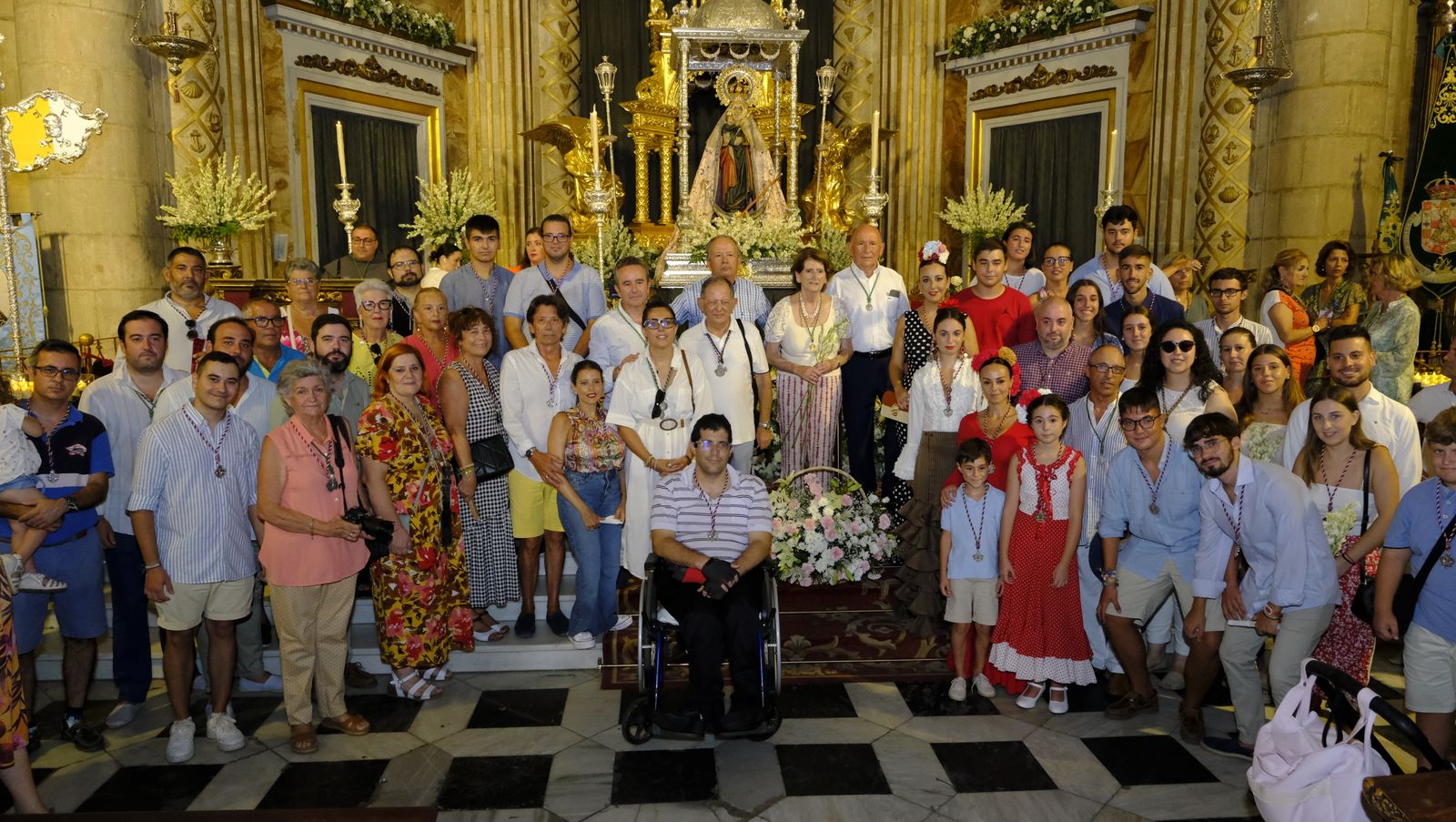 La ofrenda a la Virgen del Mar en imágenes