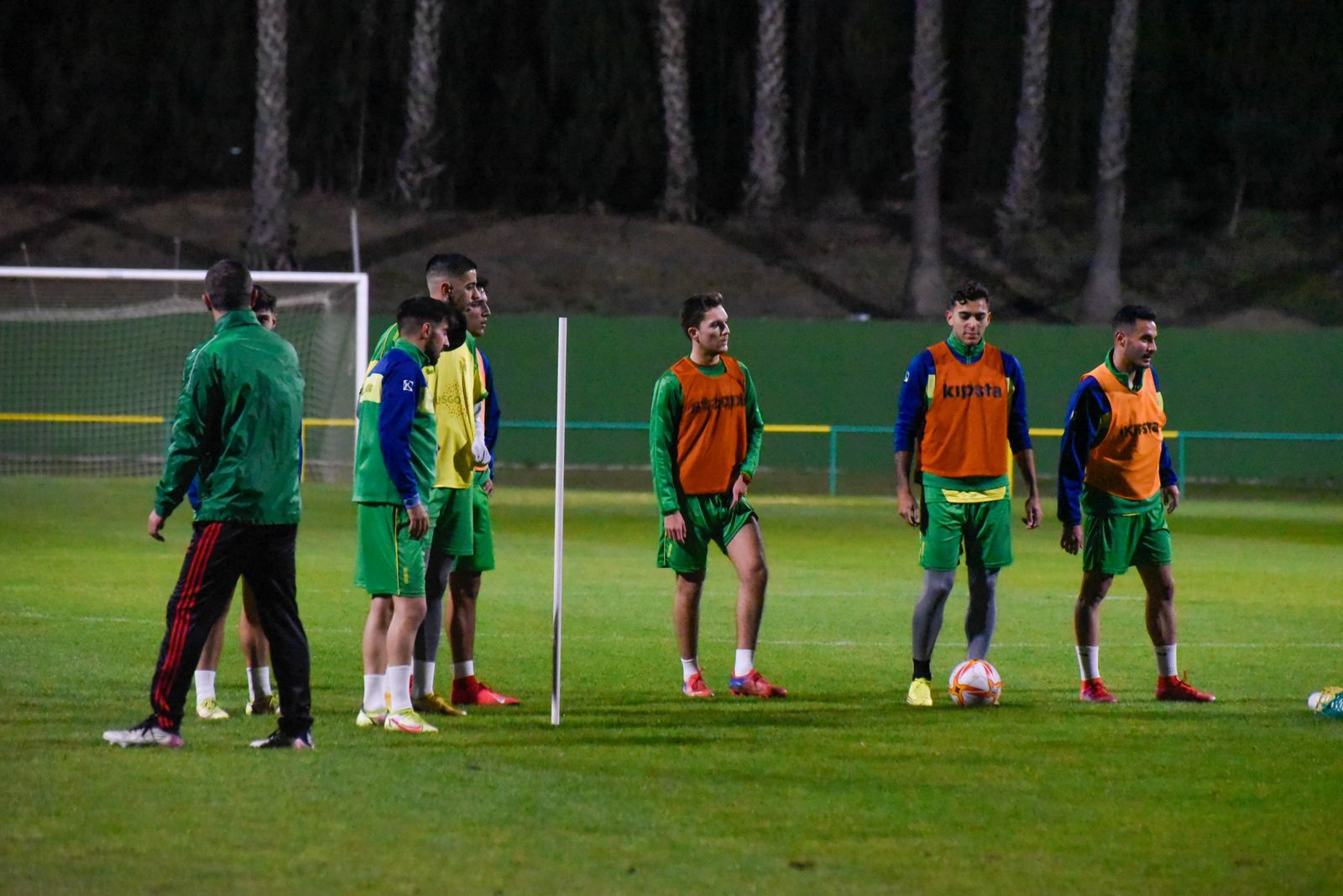 Varios jugadores de la Unión, durante una sesión de trabajo