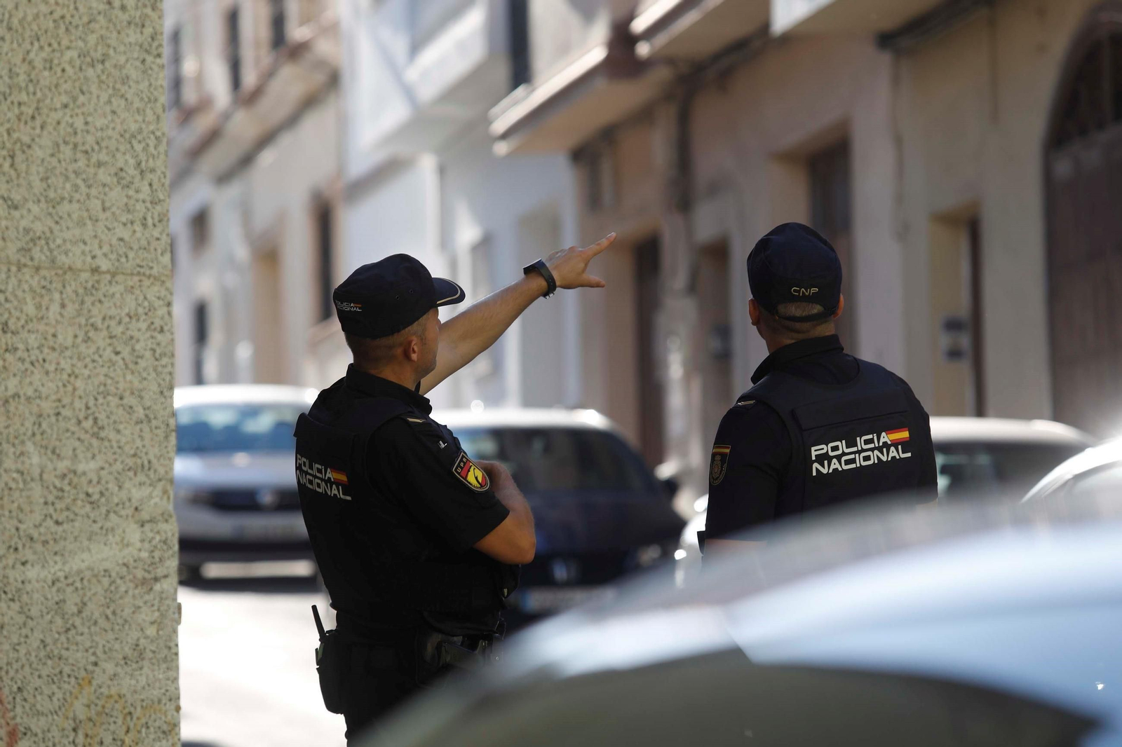 La intervención se ha llevado a cabo en la mañana de este miércoles con el registro de una vivienda en la calle Santa Isabel. La intervención se ha llevado a cabo en la mañana de este miércoles con el registro de una vivienda en la calle Santa Isabel.