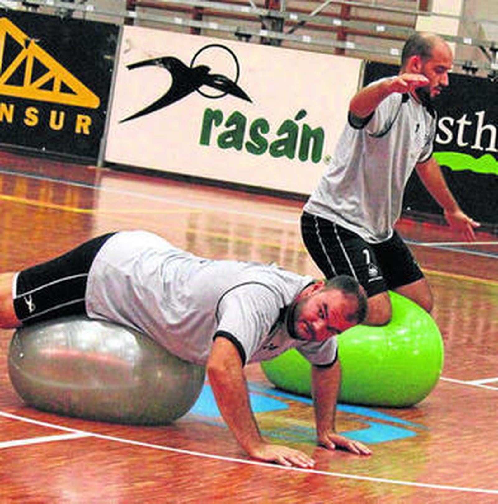 Los jugadores pontanos, durante un entrenamiento.