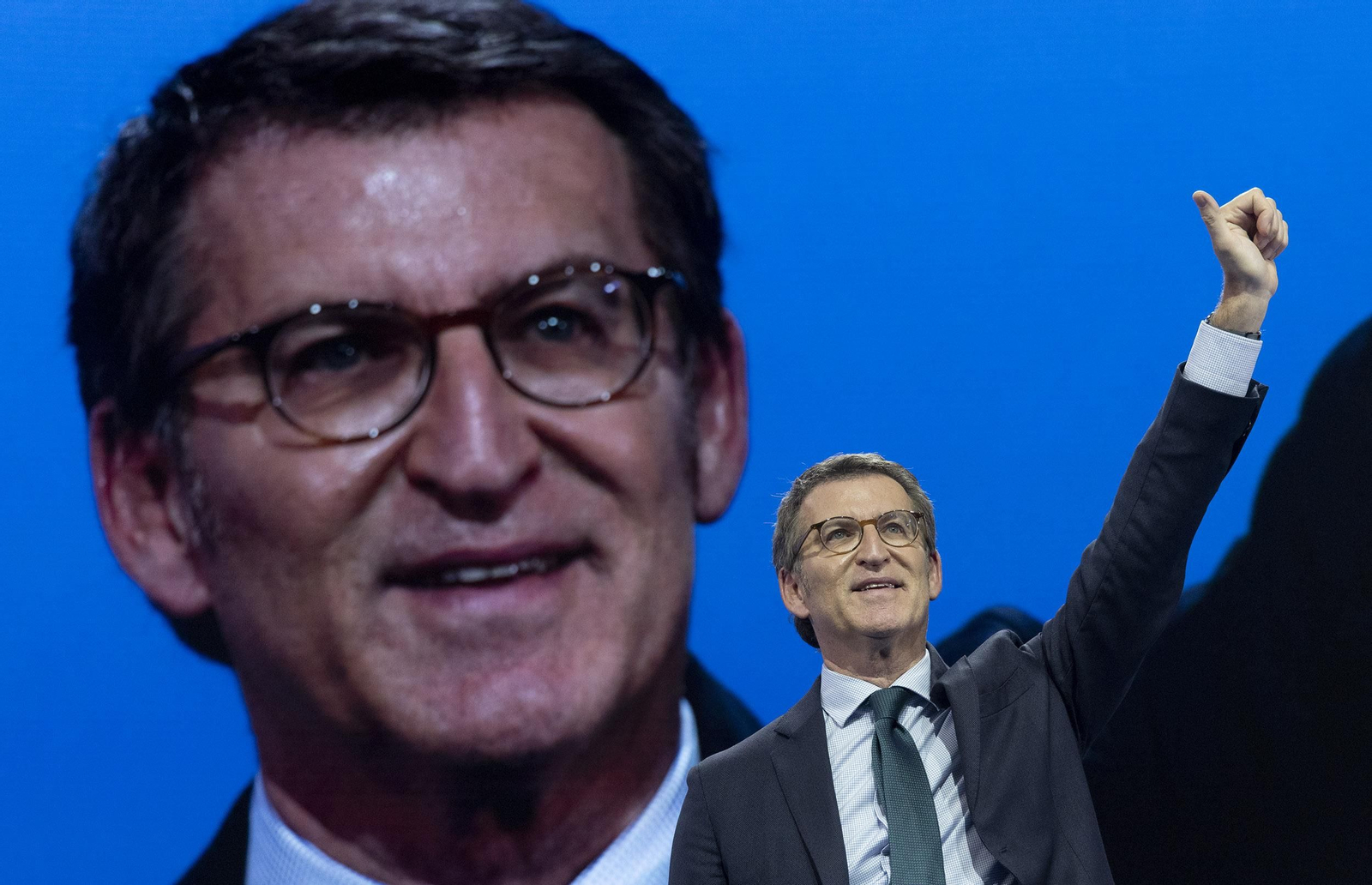 La proclamación de Feijóo como presidente del PP en Sevilla, en imágenes
