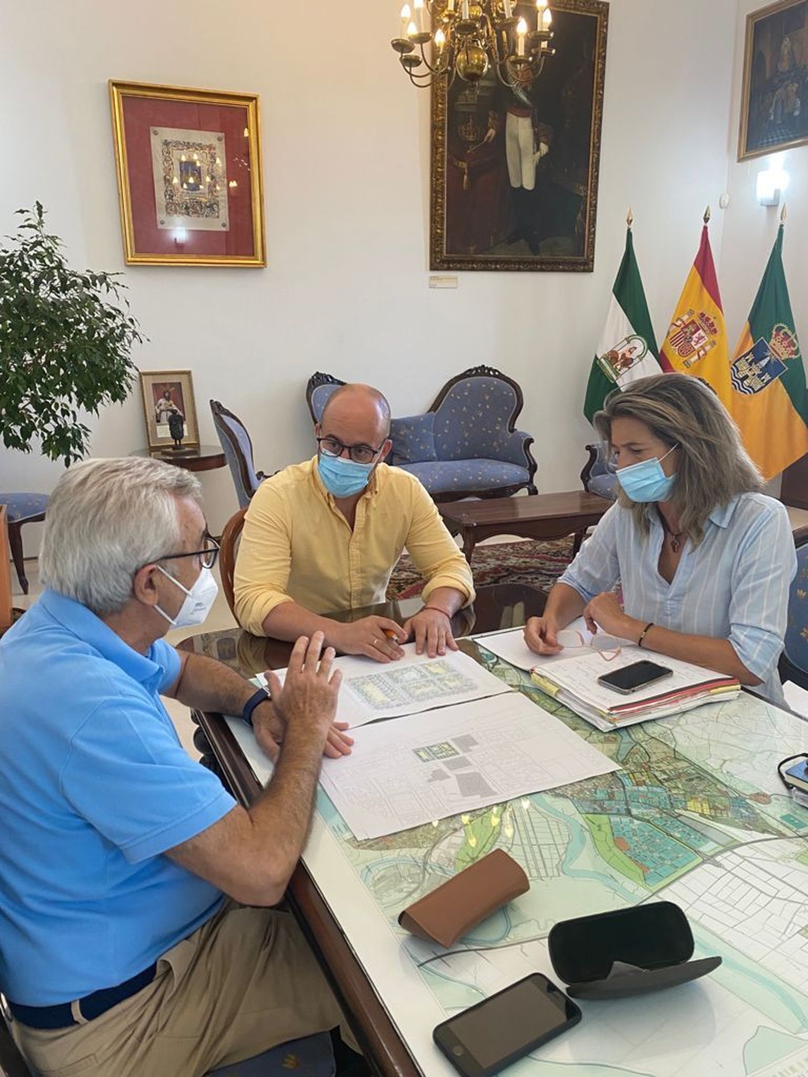 Una imagen de la reunión en Alcaldía para hablar sobre el proyecto.