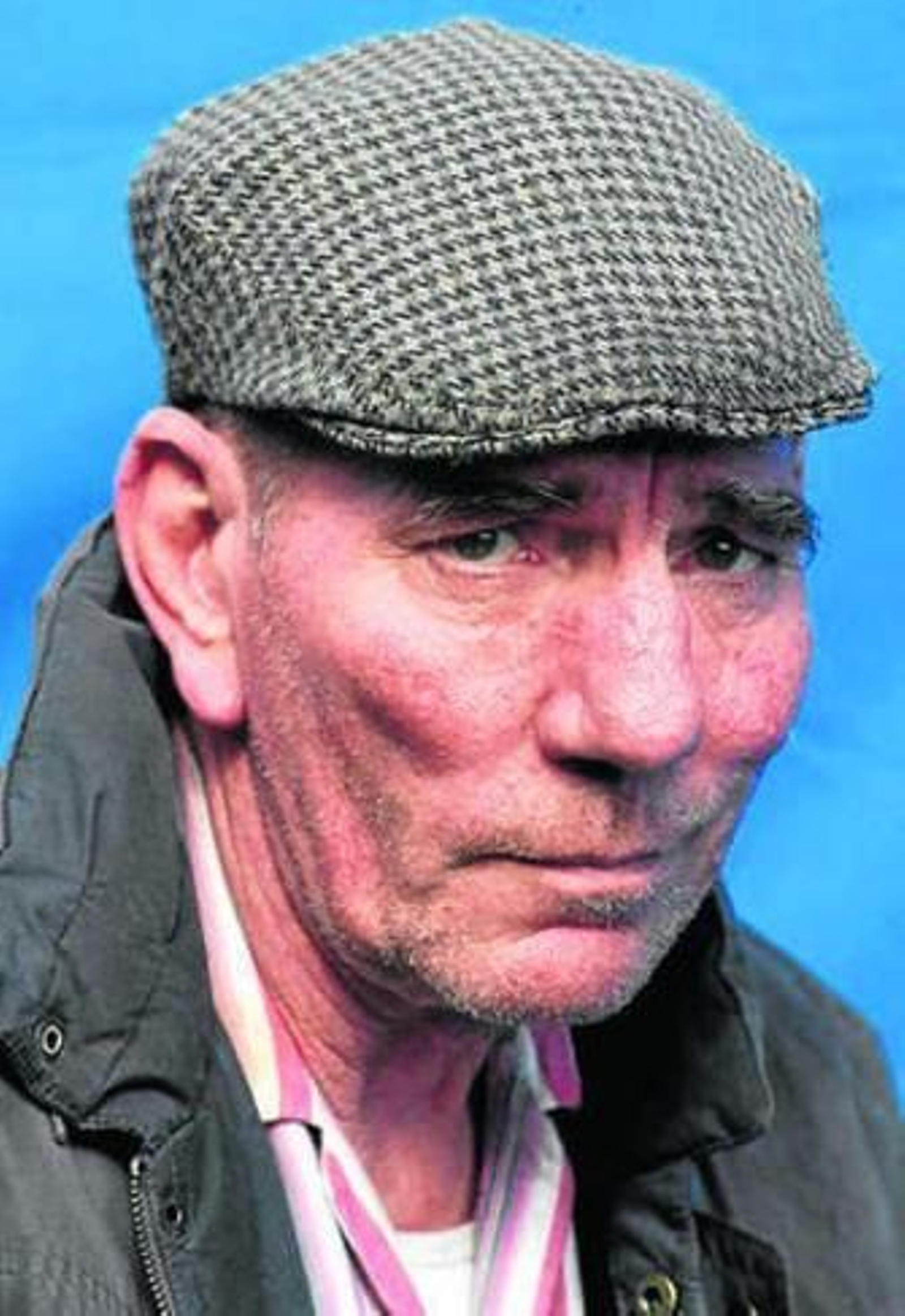 Pete Postlethwaite.