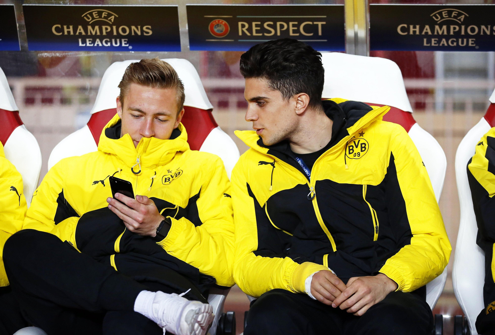 Marc Bartra, junto a su ex compañero Passlack, que hoy estará en Nervión, en su etapa en el Borussia.