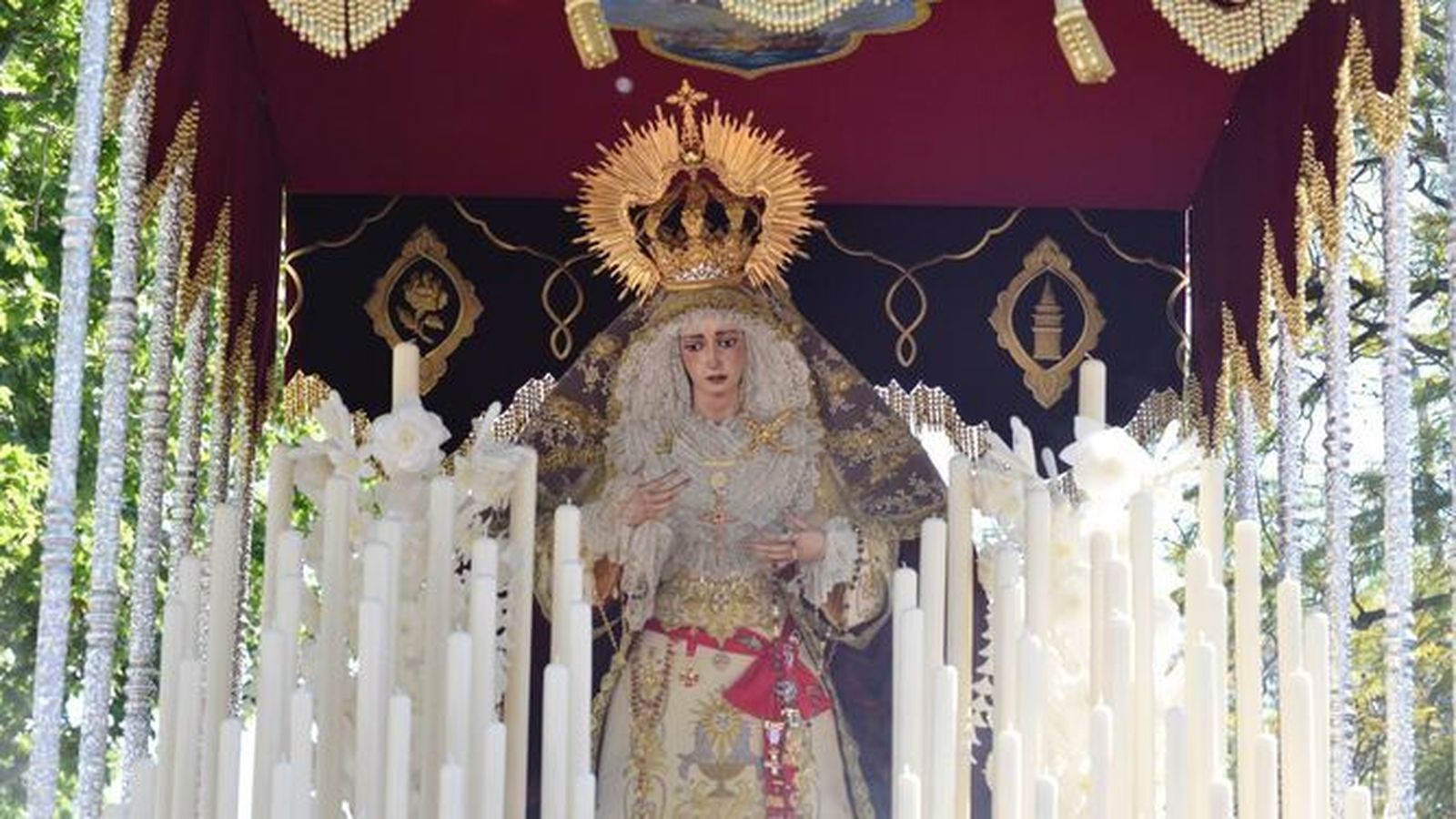 La Virgen del Rosario