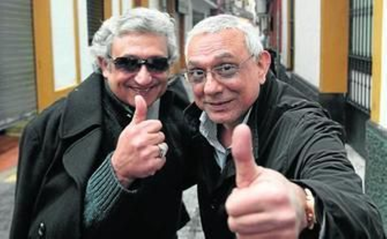 Los hermanos Delfín y José Amaya, fotografiados en su visita a Sevilla, donde promocionaron su disco de regreso.