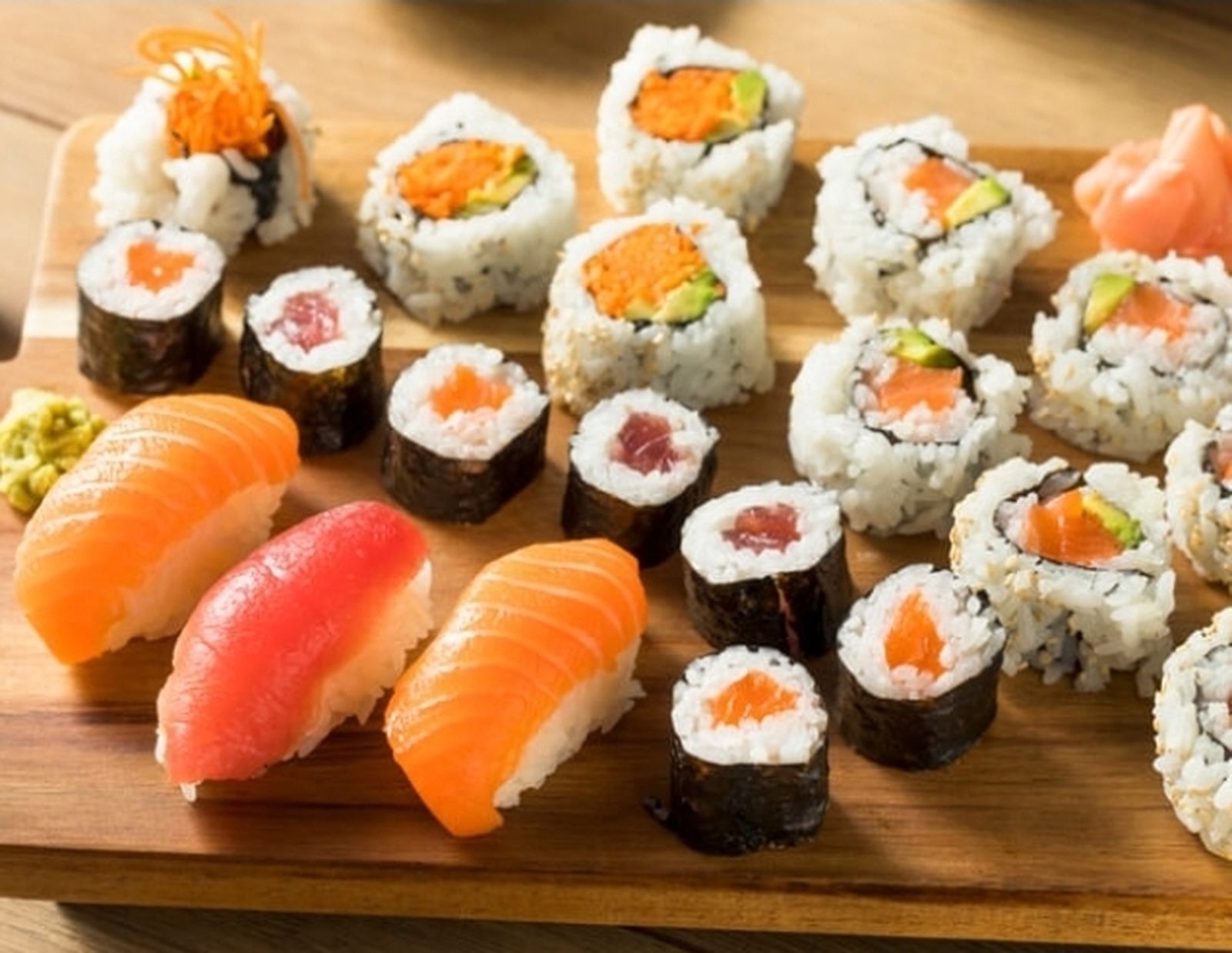 Limeña 77 incorpora en su propuesta un buffet libre de sushi.