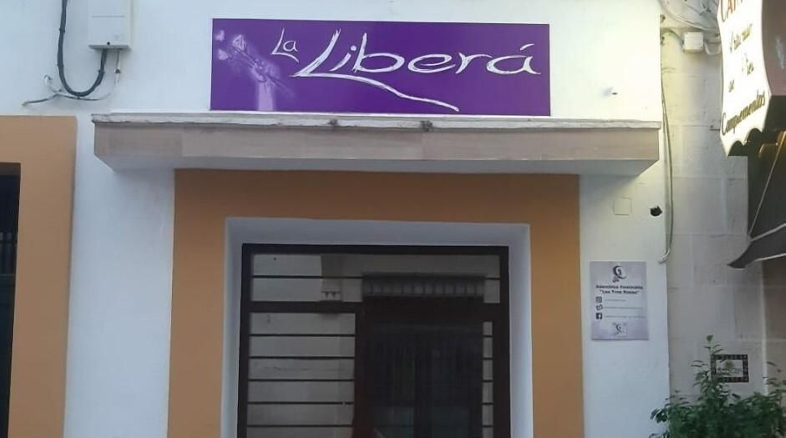 El local se encuentra en el número 108 de la calle Cielo.