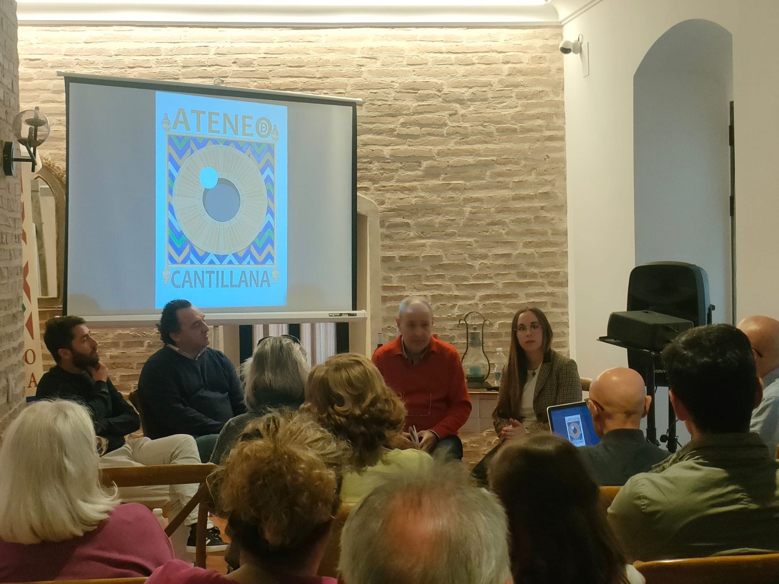 Un momento de la jornada en el Ateneo de Cantillana