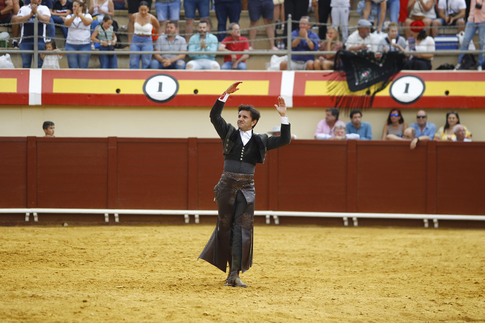 Imágenes de la corrida de rejones en la Feria taurina de Vera 2022