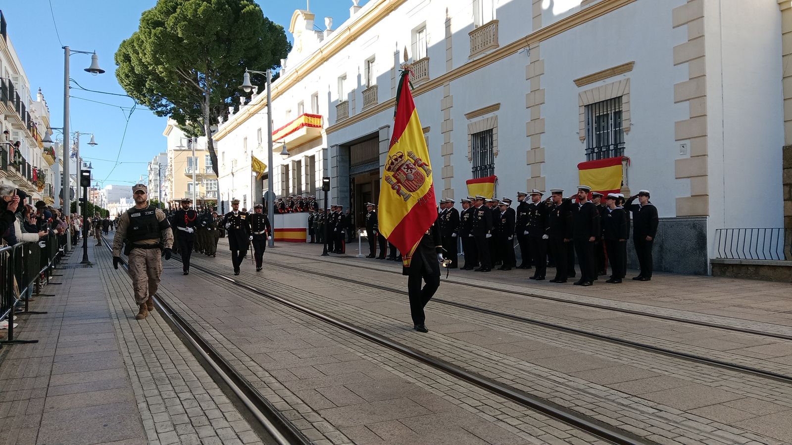 Celebrada la Pascua Militar en San Fernando: las imágenes