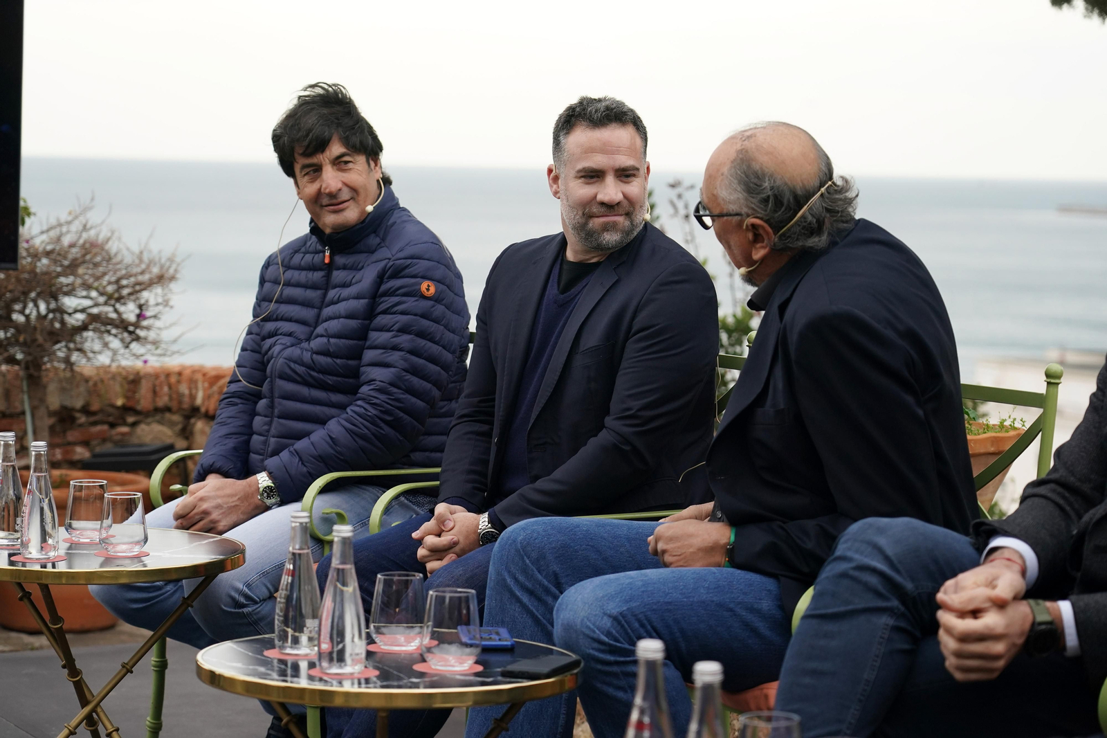 Berni Rodríguez y Carlos Cabezas, en una mesa redonda con historia