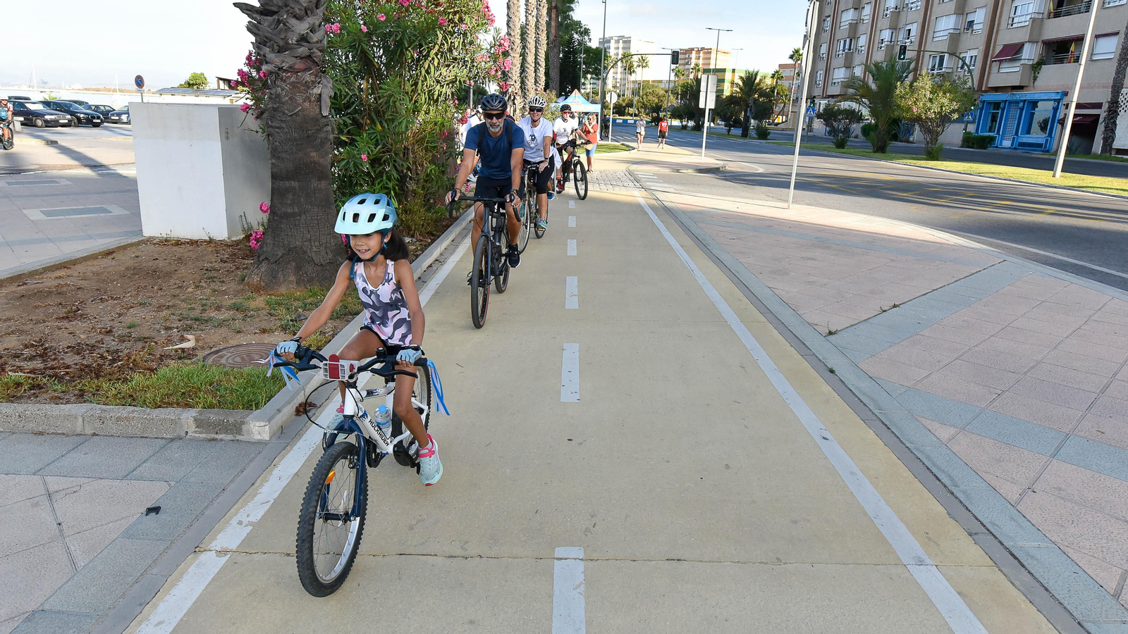 Marcha en bicicleta por la Semana de la Movilidad en La Línea, en imágenes
