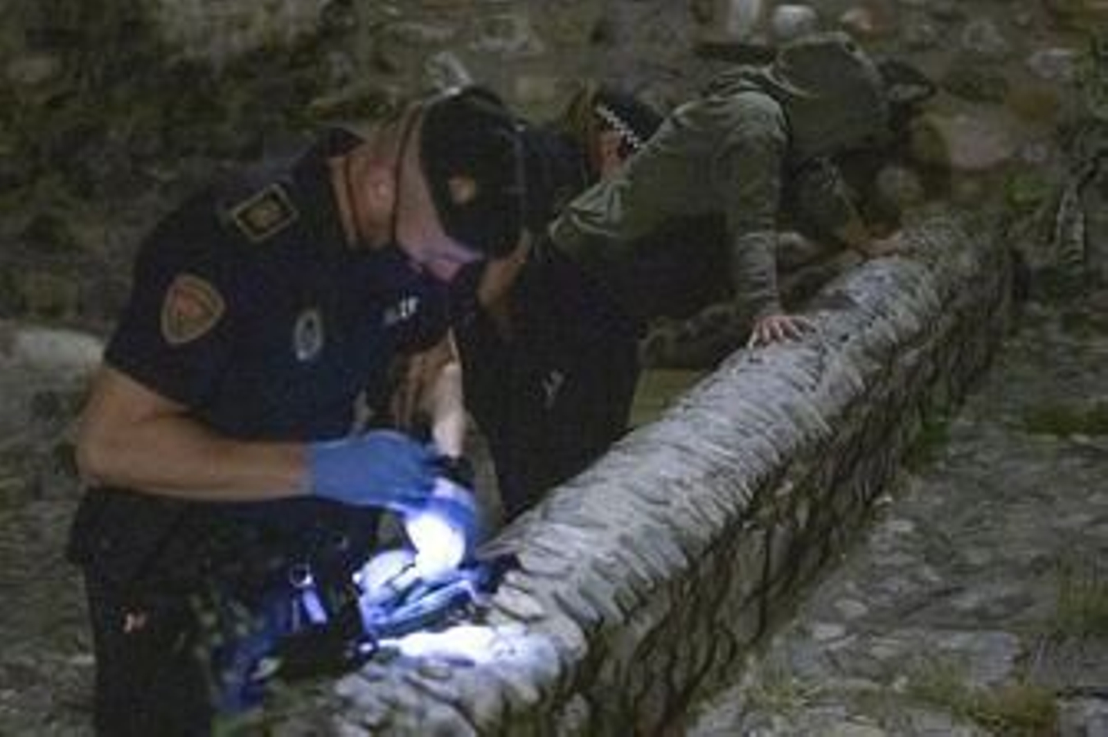 La noche de San Juan se desmadra en Granada: 90 llamadas por ruidos y botellones a la Policía Local