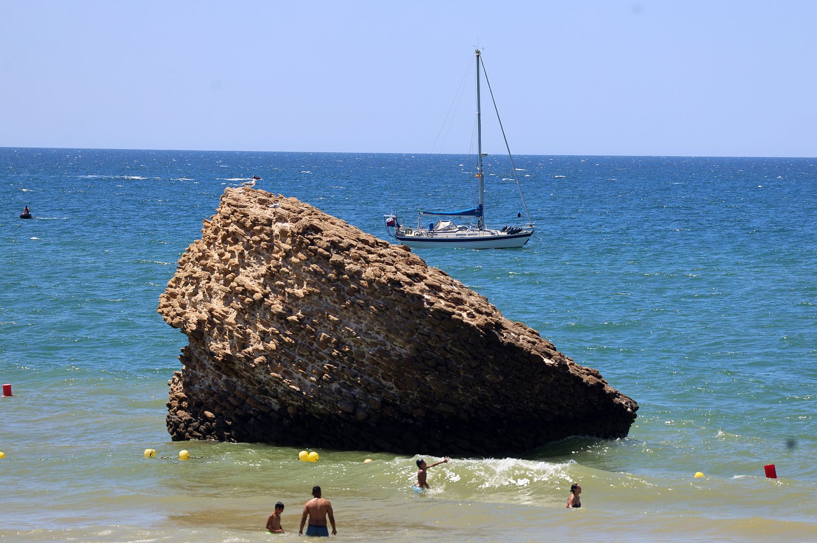 Imágenes de una mañana de calor y playa en Matalascañas