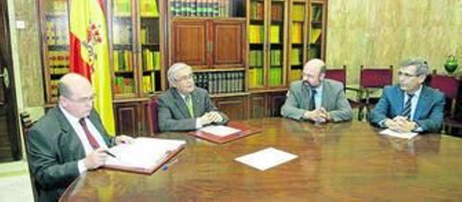 El acto administrativo se realizó ayer por la mañana en la Subdelegación del Gobierno de Almería.