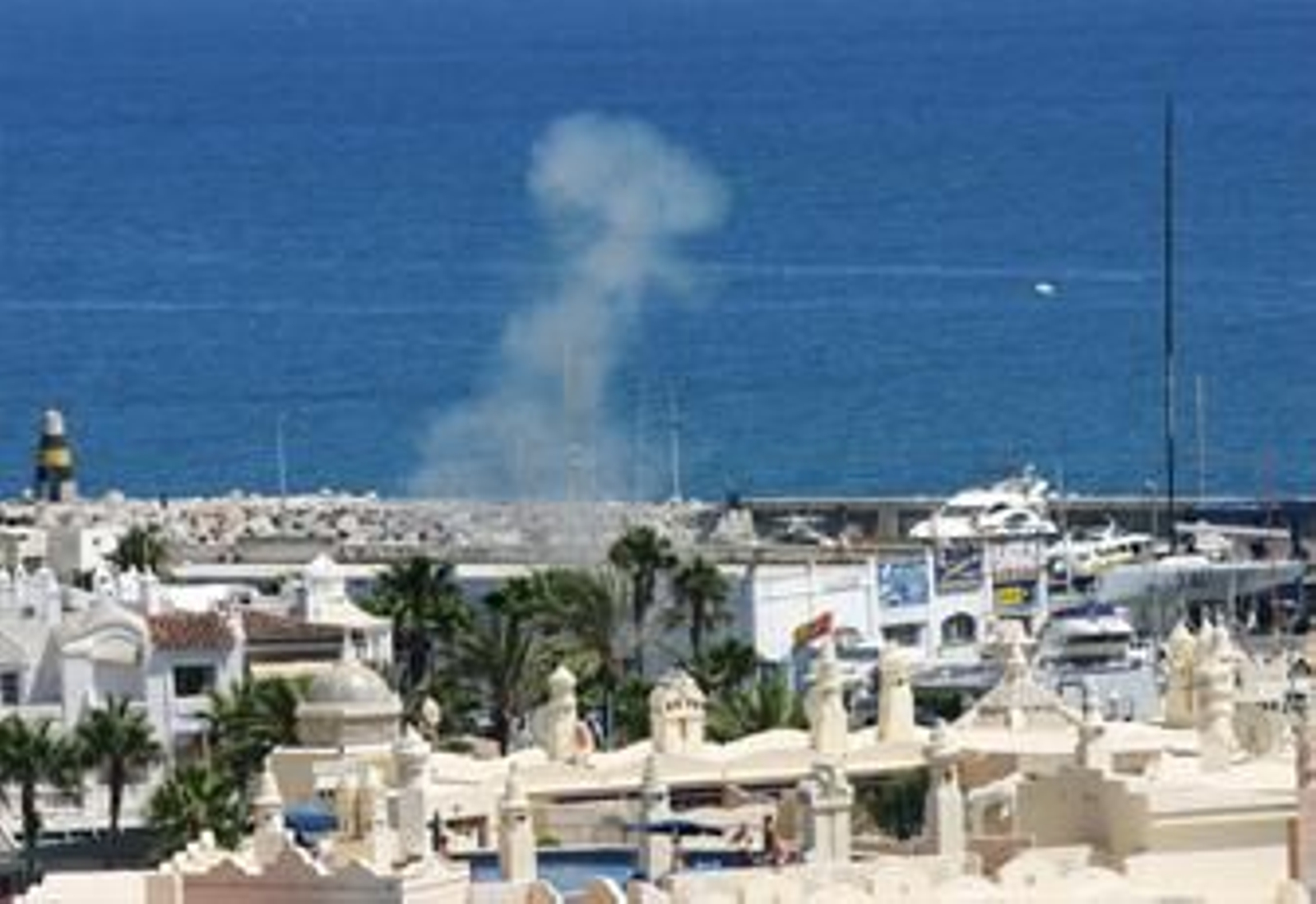 Estalla un segundo artefacto en el Puerto Deportivo de Benalmádena