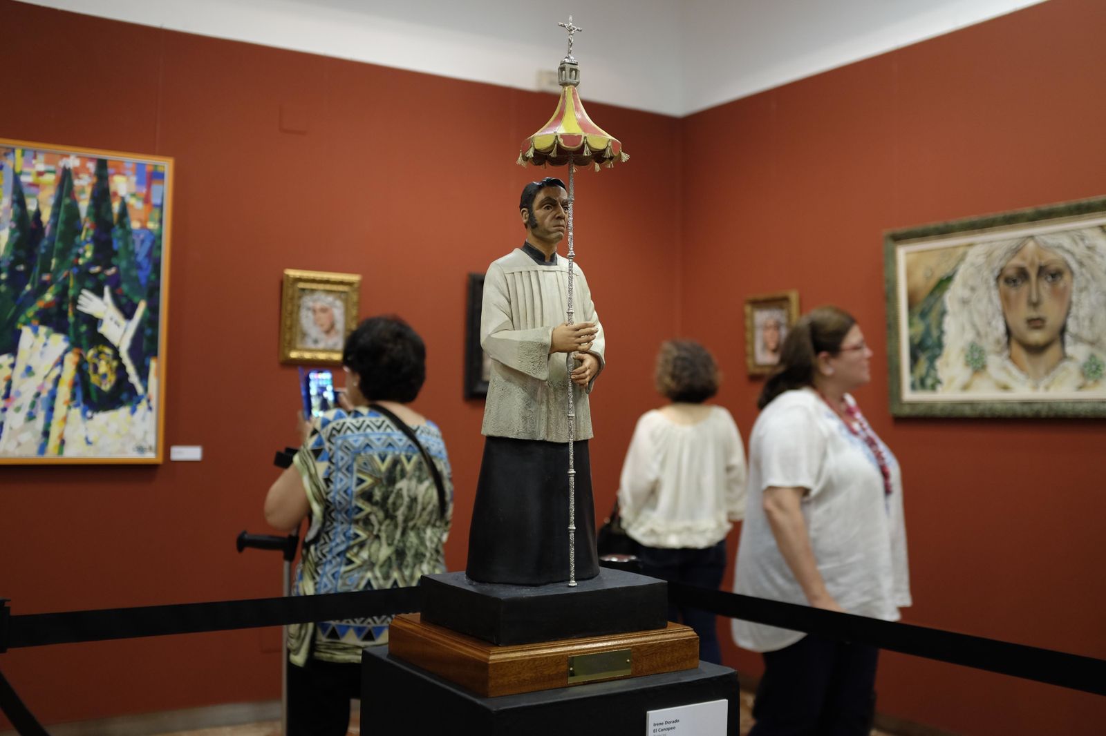Exposición de la Macarena en el Círculo Mercantil