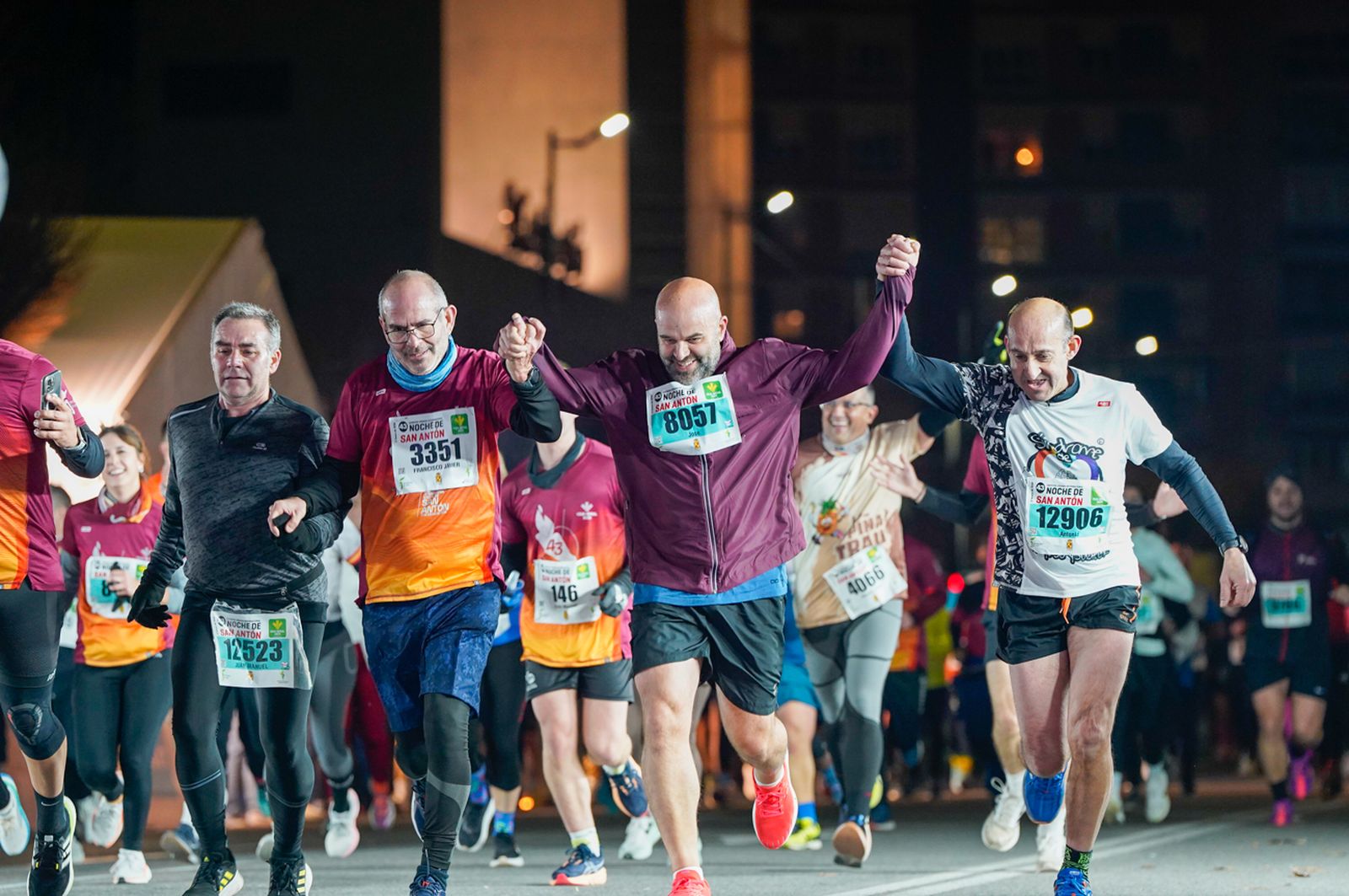 En imágenes: búscate en tu llegada a meta de la Carrera de San Antón 2026 (17)