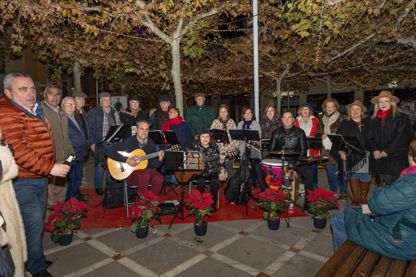 Zambomba de la Hermandad de la Buena Muerte y actuación de Maria Soledad
